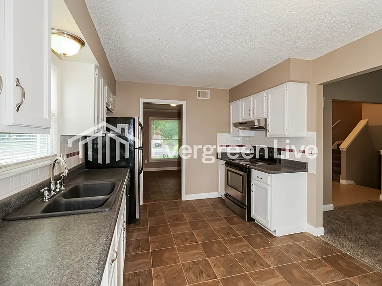 18904 E Hanthorn Dr — Photo 6