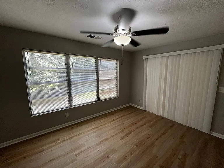 3836 Arrel Dr — Photo 15
