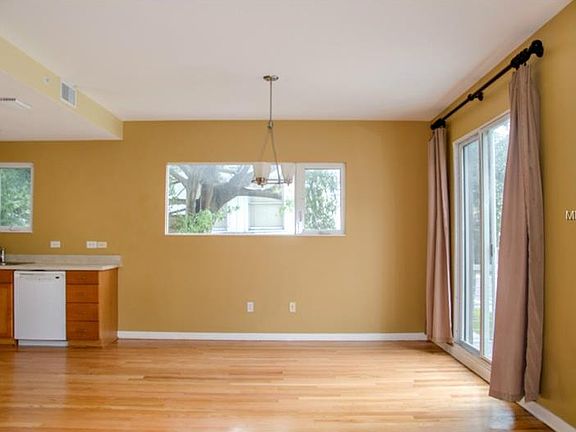 4th image of 327 4th Ave S