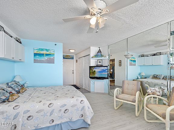 5th image of 800 N Atlantic Ave #601