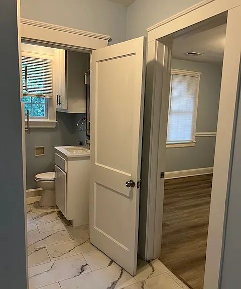 301 Rogers Ave N — Photo 5