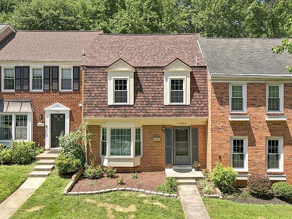 3rd image of 11533 Pine Cone Ct