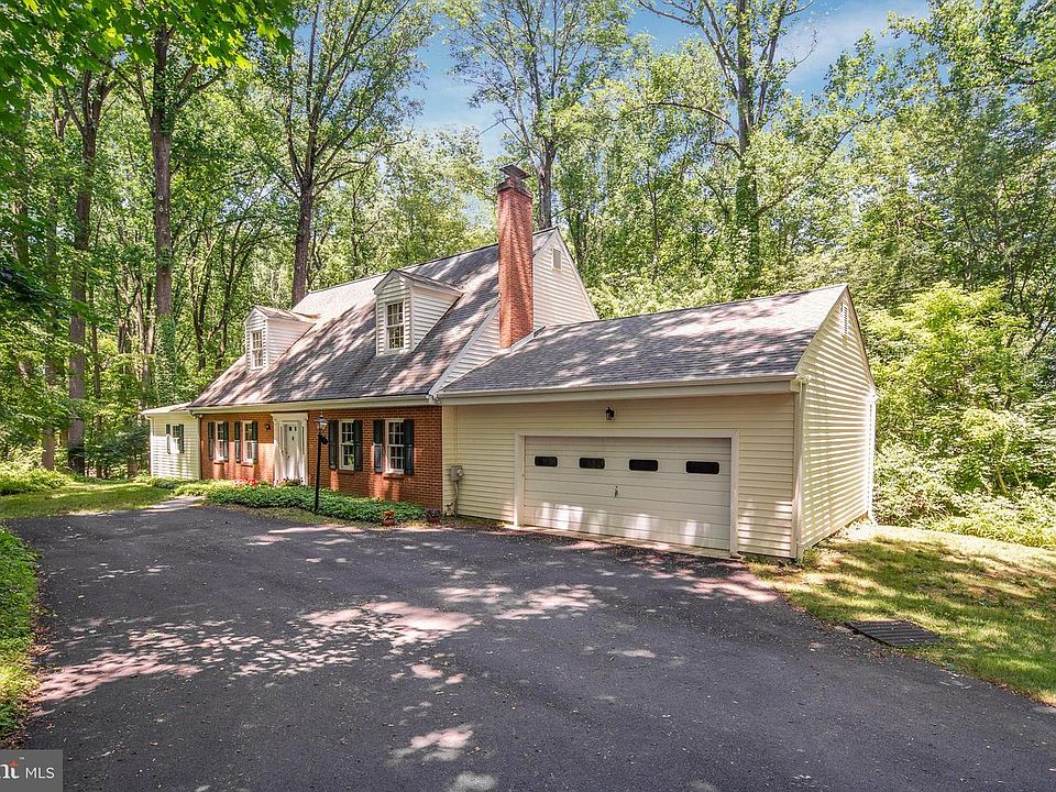 1st image of 106 Quintynnes Dr