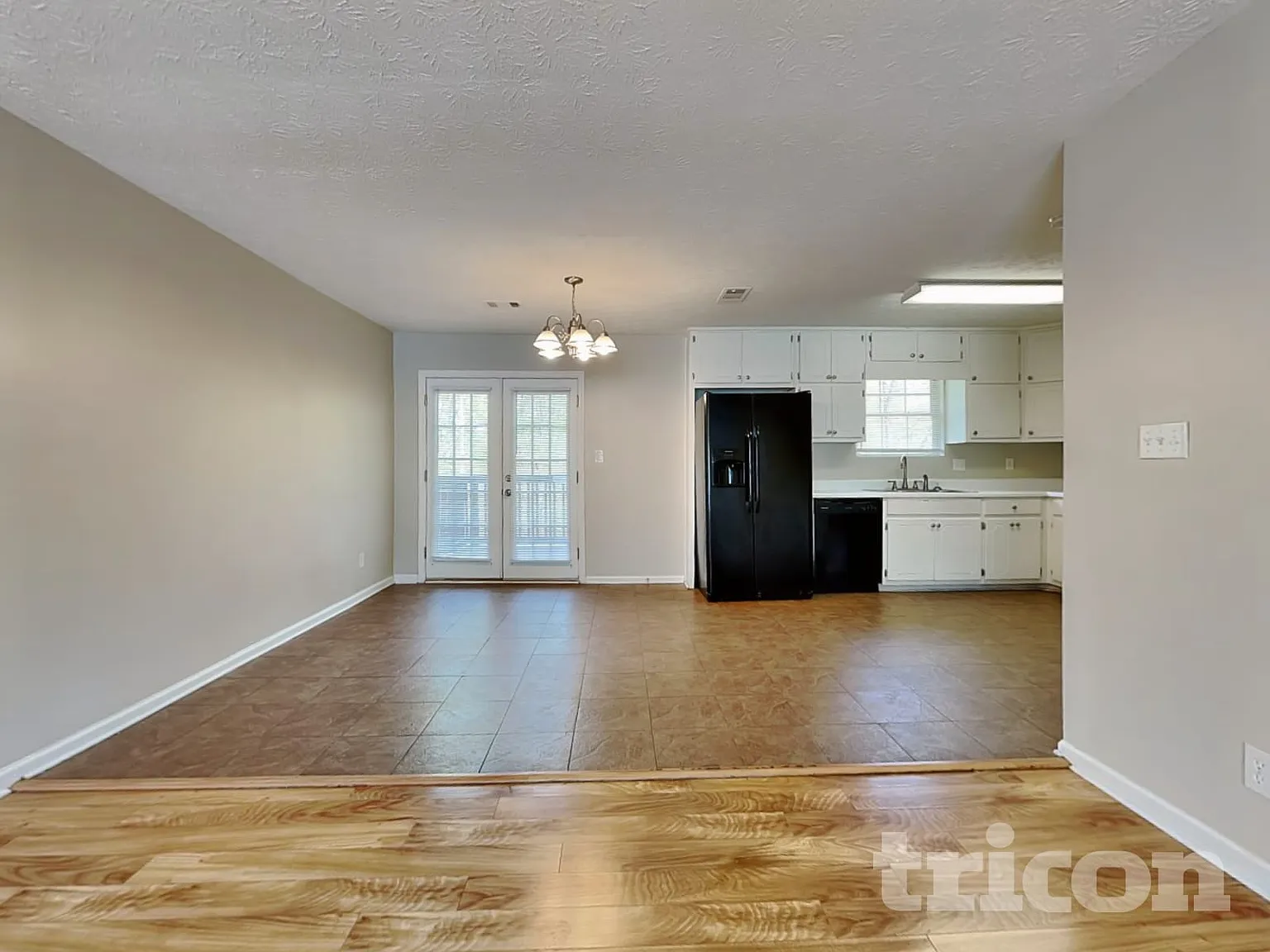 434 Creek View Court McDonough GA — Photo 4