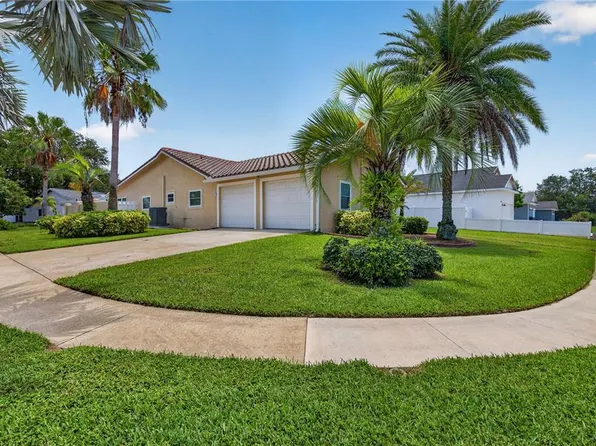 4831 Blue Jay Cir, Palm Harbor, FL 34683