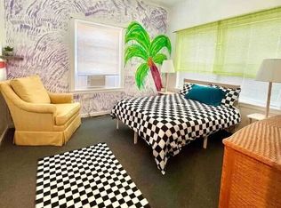 128 W Roberts Ave, Wildwood, NJ 08260