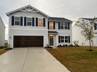 9753 Oak Grove Dr, Pendleton, IN 46064
