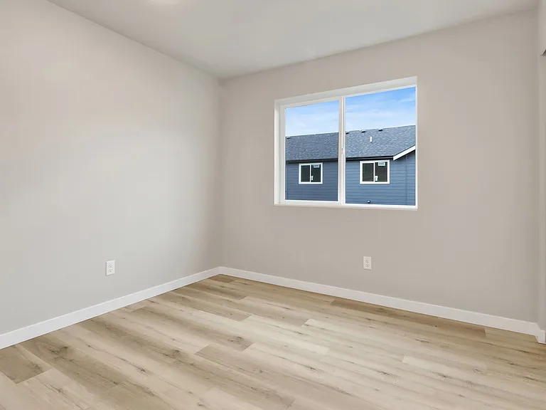 2734 Oleander Loop — Photo 9