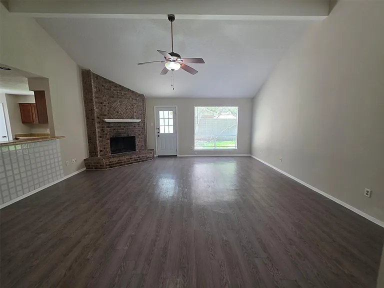 2777 Forest Point Dr — Photo 2