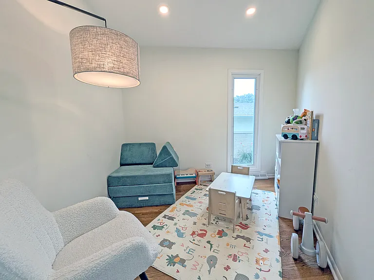 1739 Ferndale Ave — Photo 6