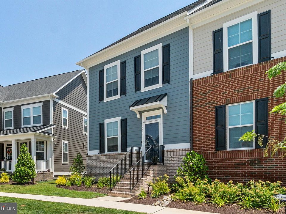 1st image of 611 Ladywell St