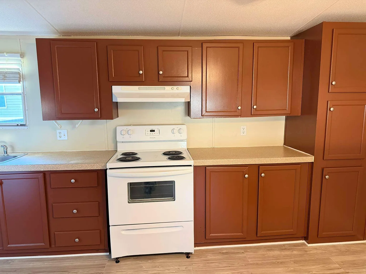 3 bed, $1,175 — Photo 3
