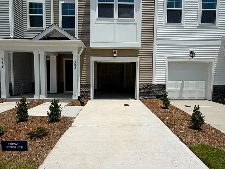 3202 Gypsum Dr — Photo 1