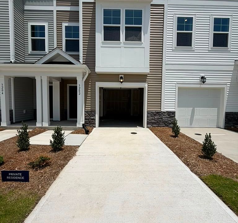 1st image of 3202 Gypsum Dr
