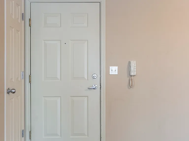 4880 S 131st St #1 — Photo 3