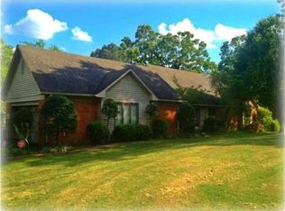 9100 Hunters Run Dr, Olive Branch, MS 38654