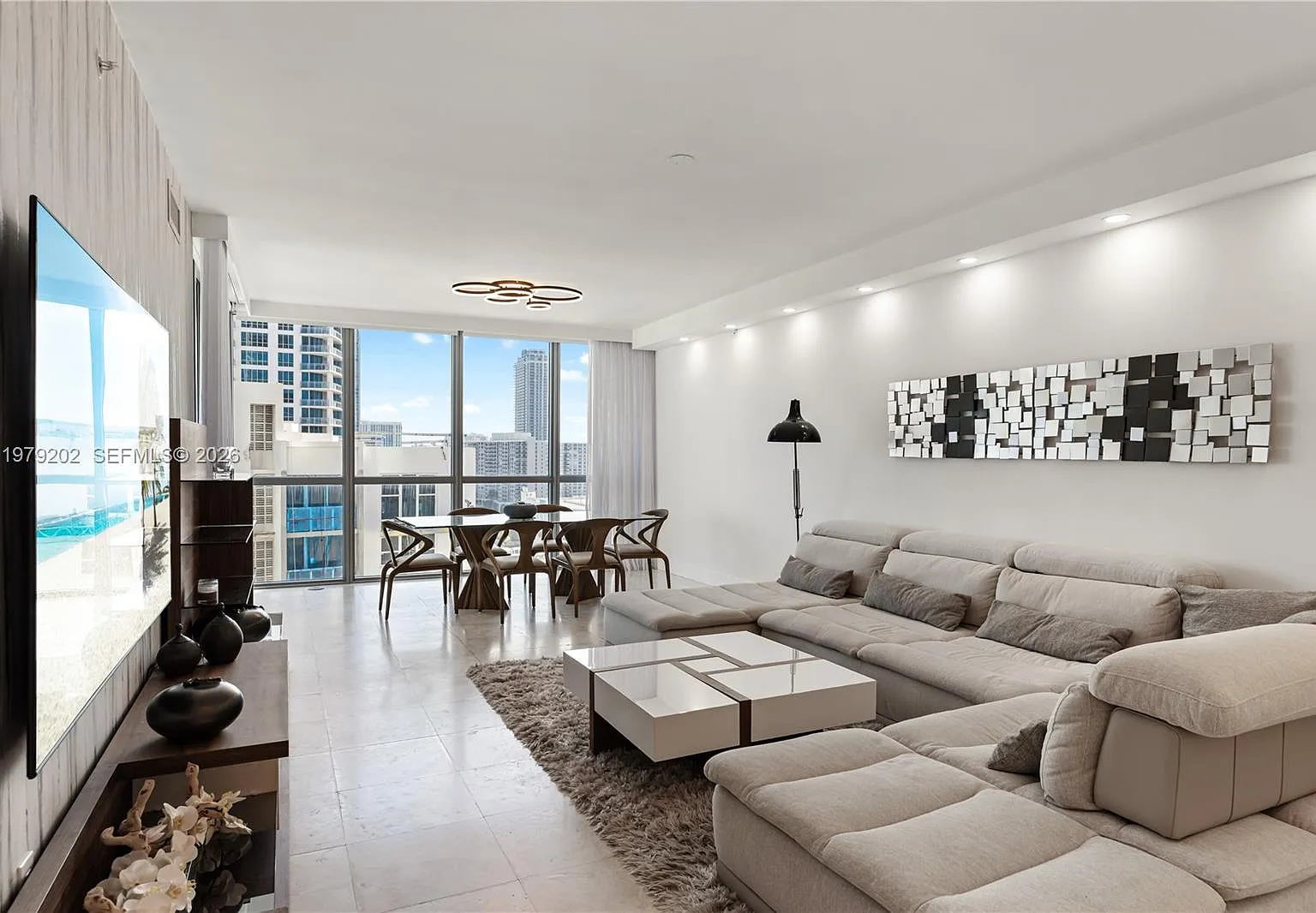 Ocean Palms Condo — Photo 2