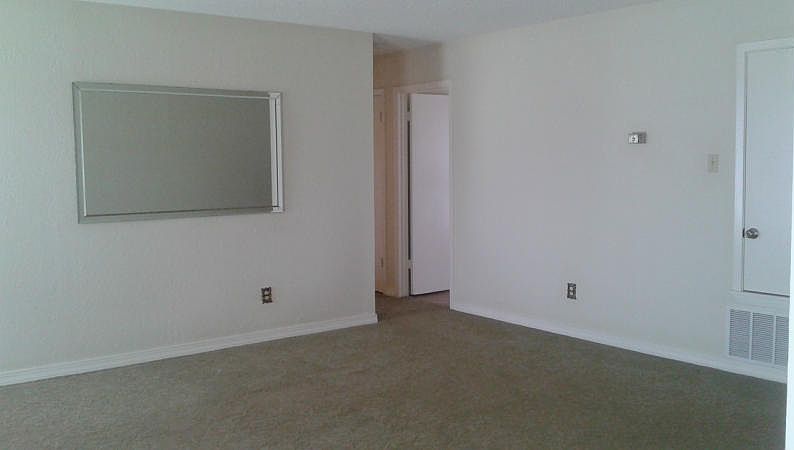 2nd image of 1741 Mermaid Dr
