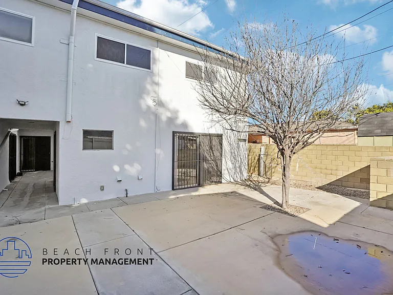 11626 Cedar Ave — Photo 73