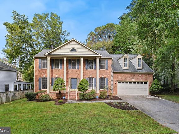 2nd image of 5606 Sugarbush Ln