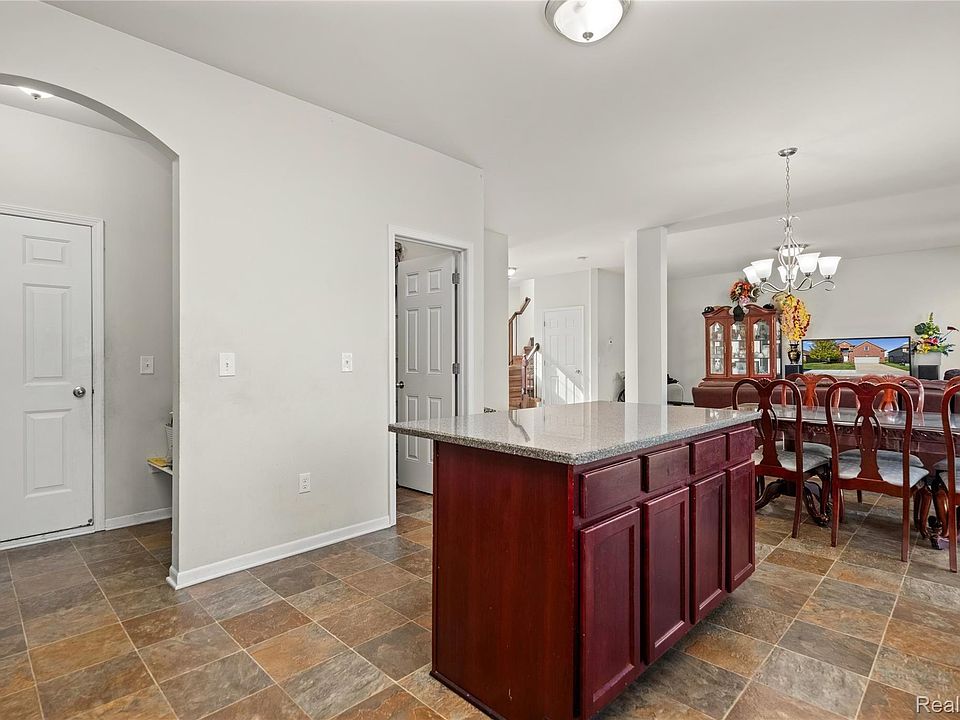 30125 Trailwood Dr, photo 12
