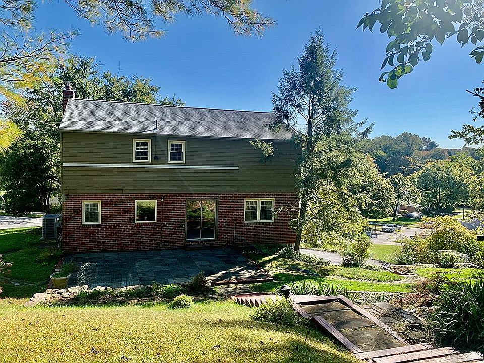 2nd image of 2782 Highland Ave