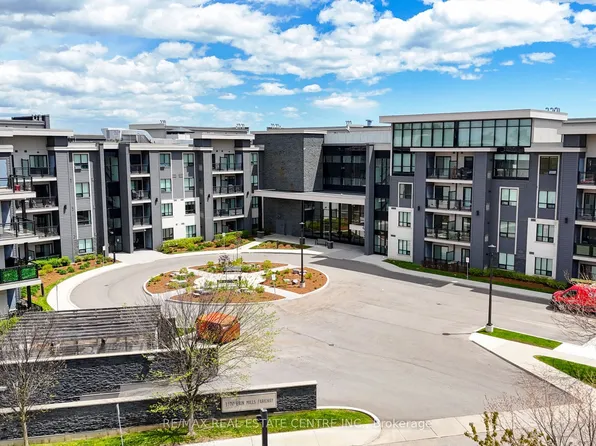 3170 Erin Mills Pkwy #103, Mississauga, ON L5L 0B6