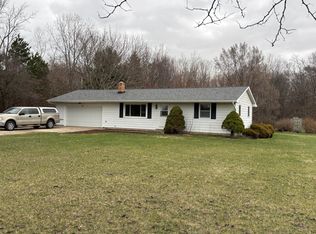 17932 Indian Prairie Rd, White Pigeon, MI 49099