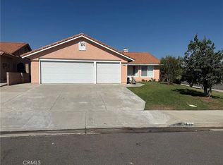 416 S Tamarisk Ave, Rialto, CA 92376