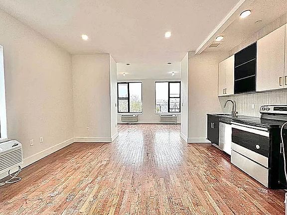 5th image of 339 Woodbine St #3B