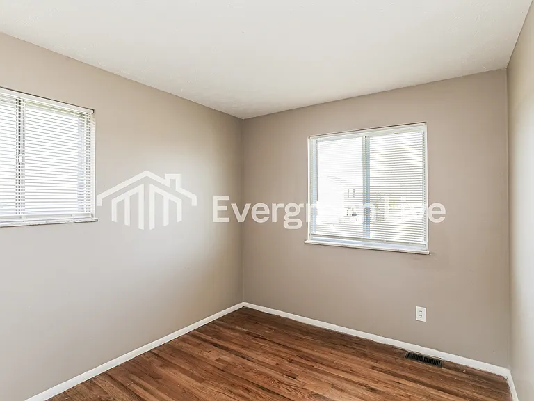 1653 Brightview Dr — Photo 10