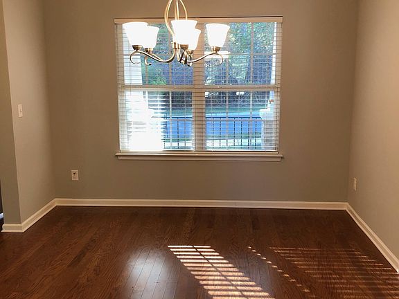 5th image of 5220 Chapel Chase Ln