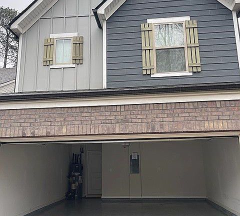 3rd image of 2719 Morgan Spring Trl