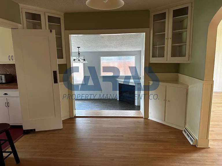 706 S 4th St — Photo 9