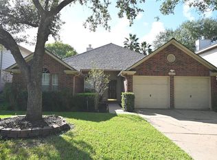 11822 Gardner Park Ln, Sugar Land, TX 77498