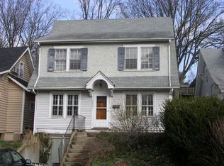 2817 Grinstead Dr, Louisville, KY 40206