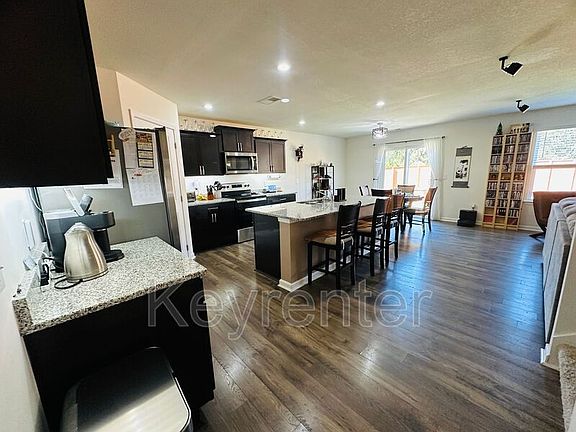 3rd image of 104 Jesse Baker Ln