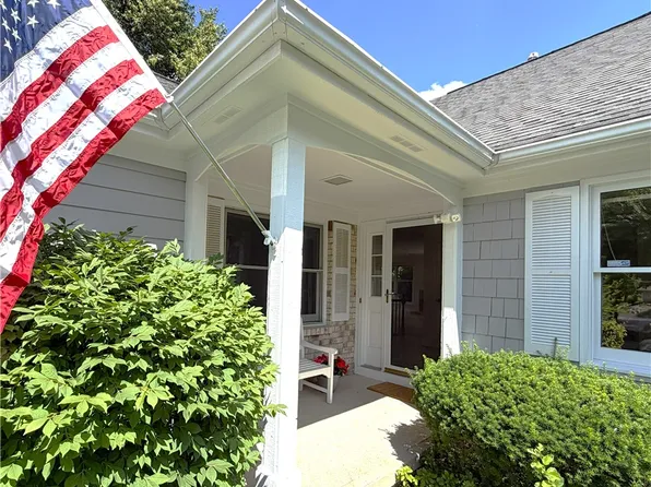 47 Greenwood Park, Pittsford, NY 14534