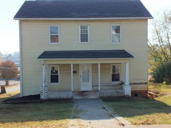 501 Ferry St, Loudon, TN 37774