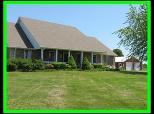 5382 S 111th Rd, Morrisville, MO 65710