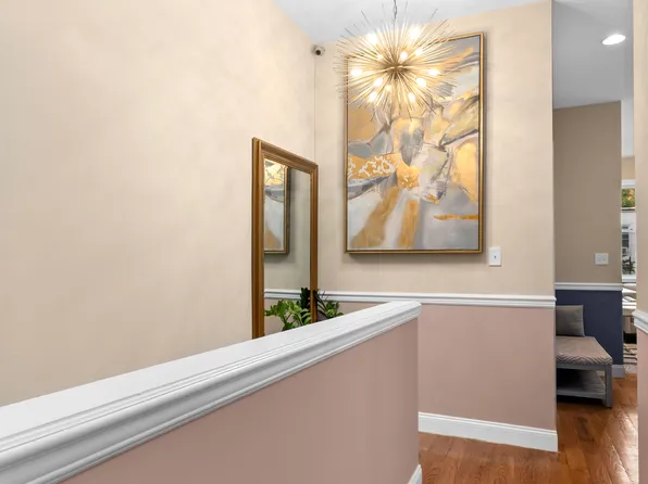 147 Weirfield Street image 5 of 20