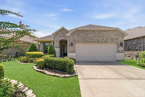 316 Connemara Dr Photo 1 316 Connemara Dr Photo 1