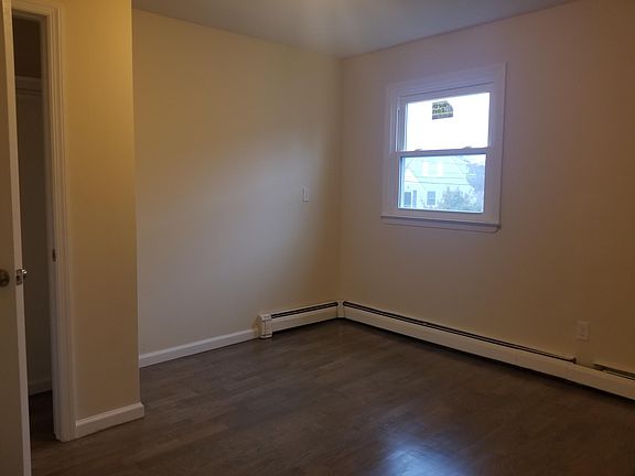 5th image of 4415 Broadway