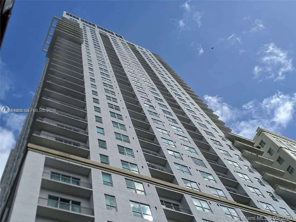 Building Photo - 133 NE 2nd Ave #302
