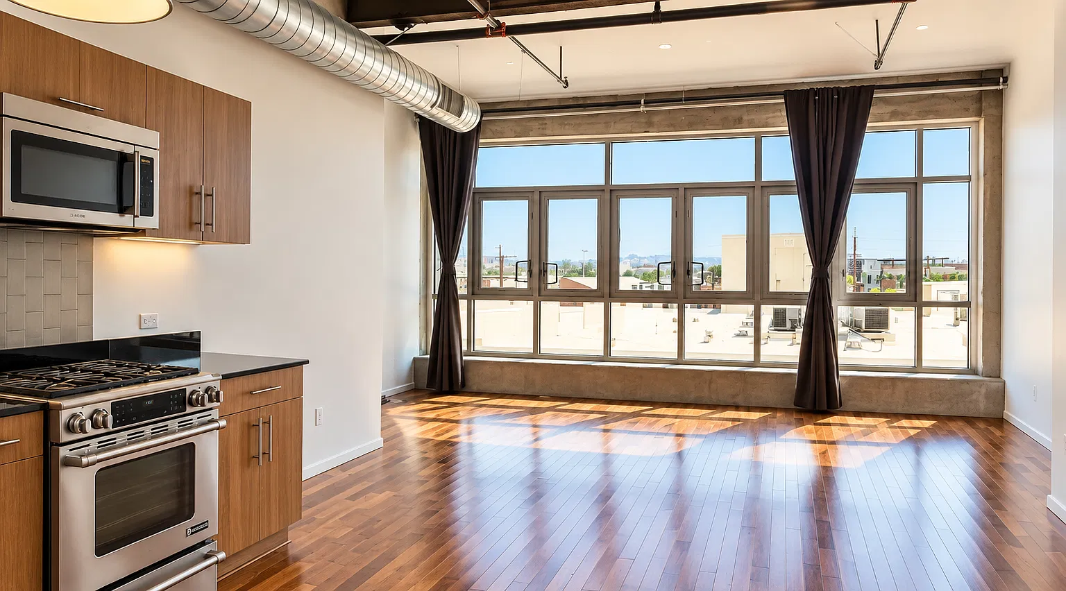 Studio, 810 sqft, $2,850 — Photo 1