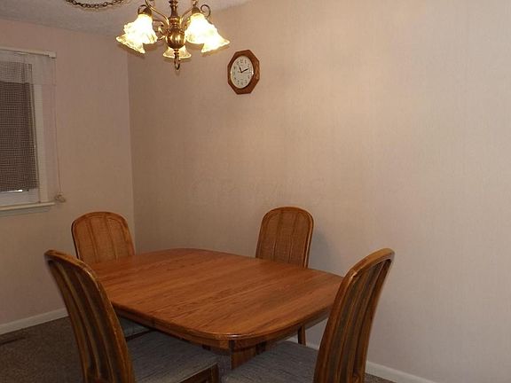 4th image of 1507 Burlington Ave