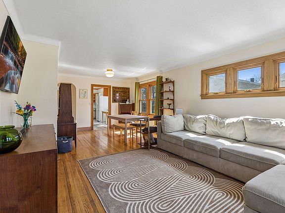 4th image of 4445 31st Ave S