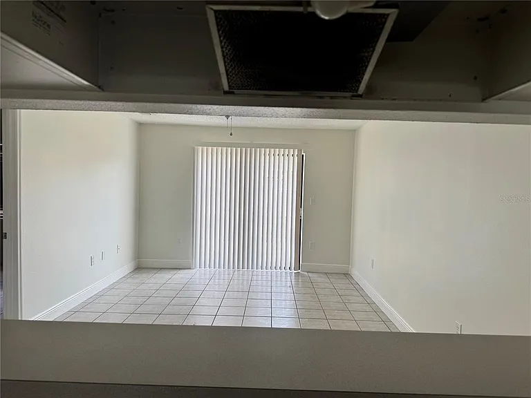 2219 Caribbean Dr S #27 — Photo 5