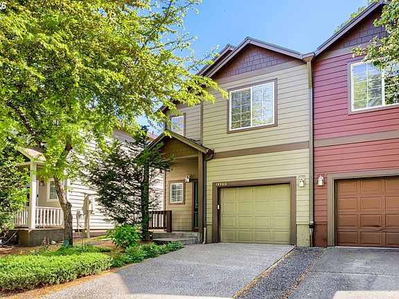 3rd image of 14980 SW Conor Cir
