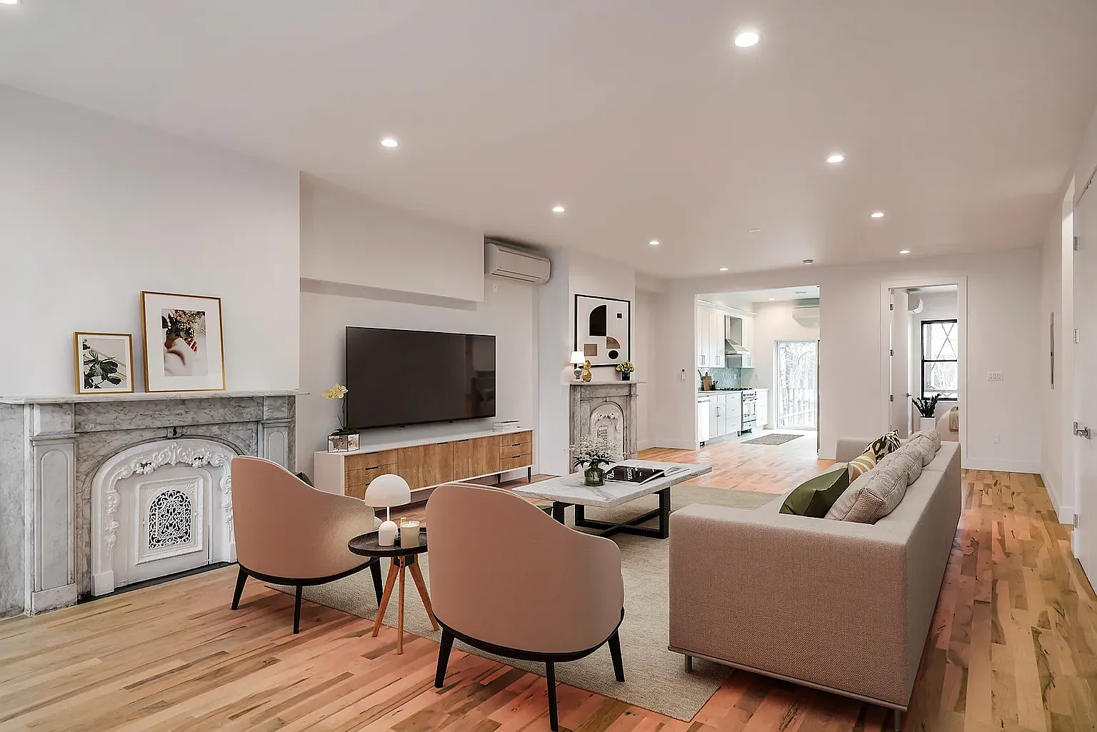 31 Orient Avenue — Photo 1